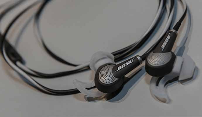 Bose QuietComfort 20 Acoustic Noise Cancelling Headphones