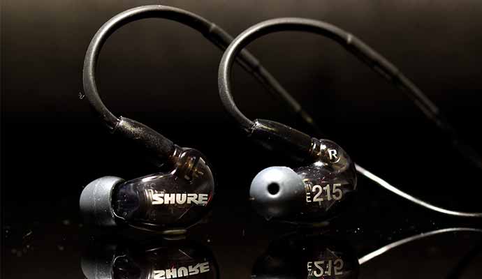 Shure SE215 Sound Isolating Earphones