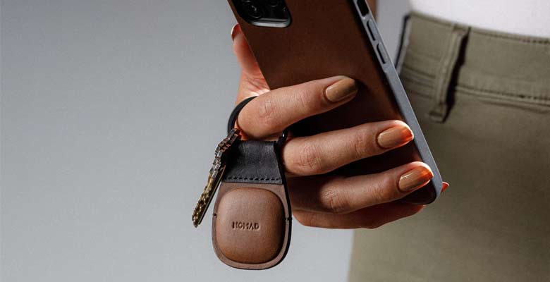Nomad Leather Keychain holder for AirTag
